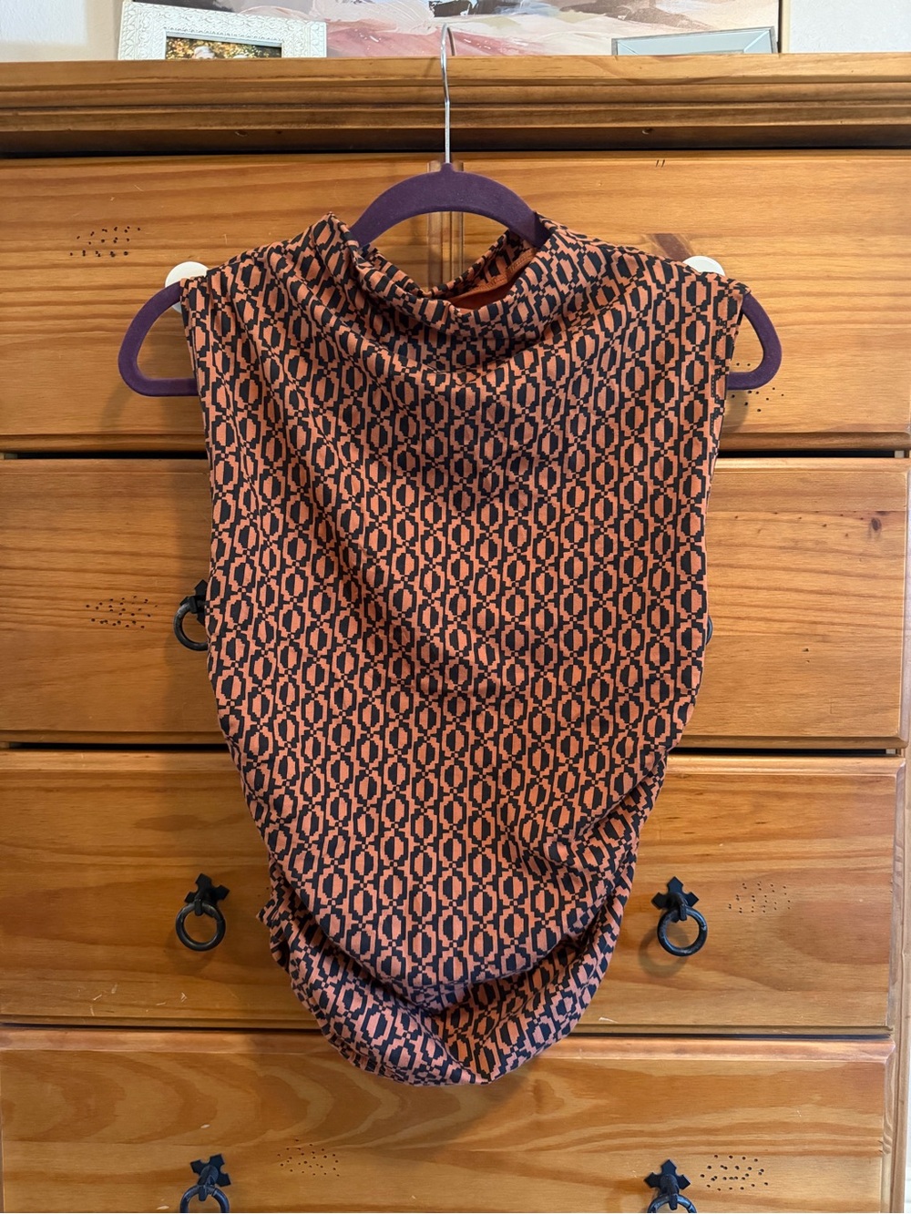 Maeve Geometric Print Neck Wrap in Rust and Black